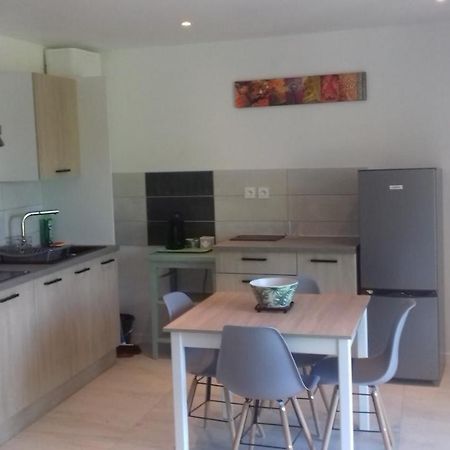 Gite 4 Personnes Au Calme Et Tout Confort Saint-Vallier  外观 照片
