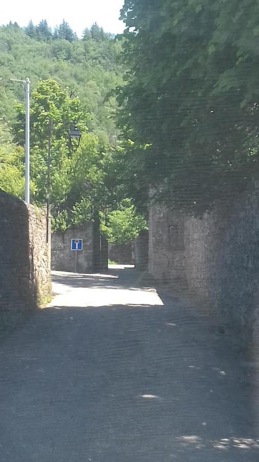 Gite 4 Personnes Au Calme Et Tout Confort Saint-Vallier  外观 照片